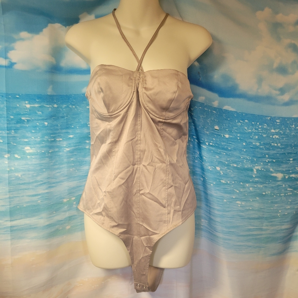 ZARA Women's Nude Color Bodysuit Size Small‎
